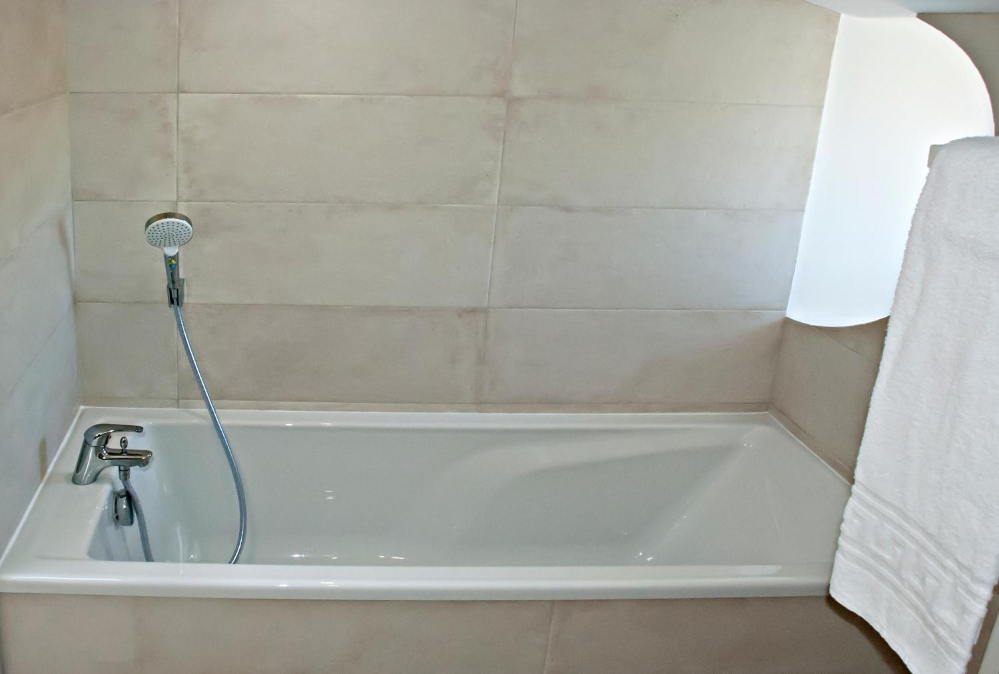 Chartreuse De Mougeres - Caux Pezenas Bed & Breakfast ภายนอก รูปภาพ