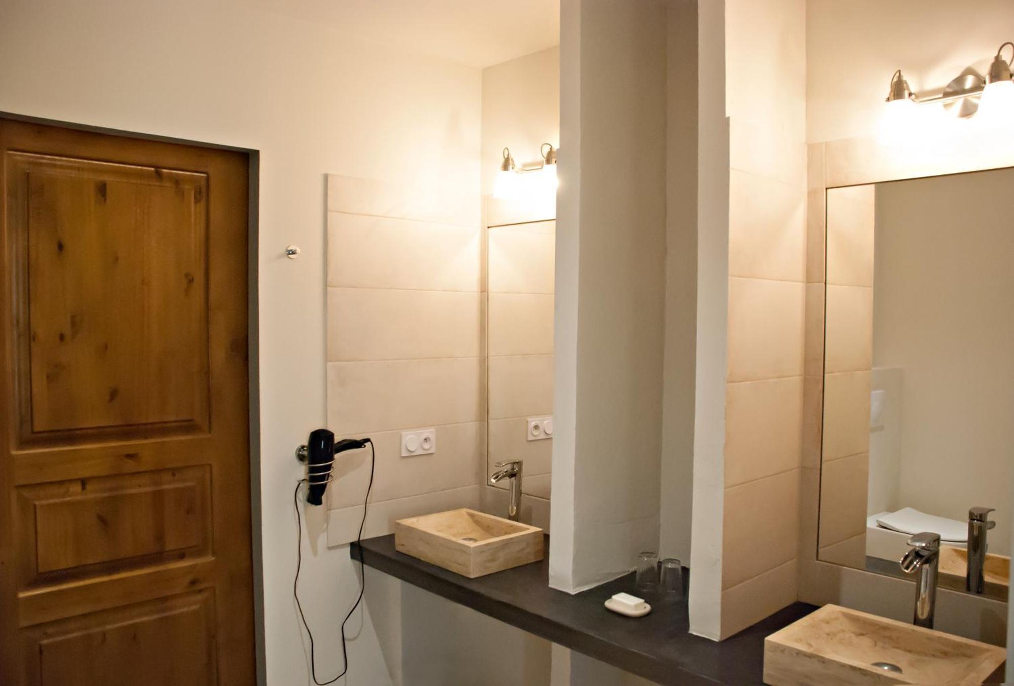 Chartreuse De Mougeres - Caux Pezenas Bed & Breakfast ภายนอก รูปภาพ